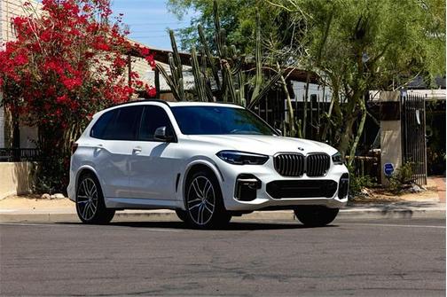 2022 BMW X5 M50i