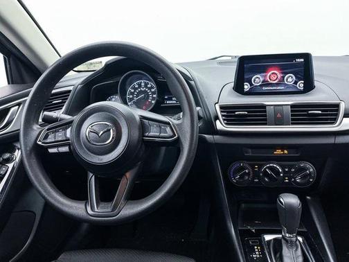 2018 Mazda Mazda3 Sport