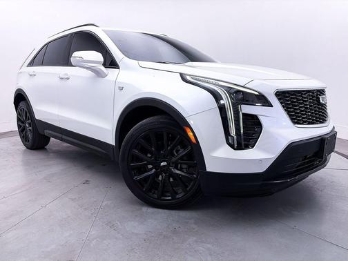 Crystal White Tricoat 2023 Cadillac XT4 Sport