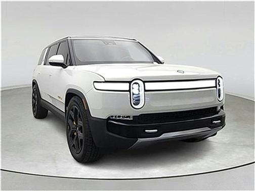 2023 Rivian R1S Adventure