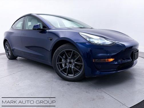 2022 Tesla Model 3 Standard Range