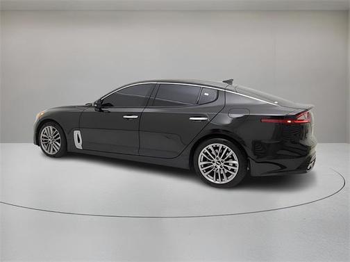 2018 Kia Stinger Base