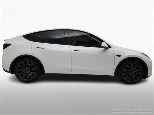 2023 Tesla Model Y Performance Dual Motor All-Wheel Drive