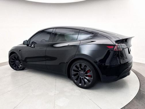 2024 Tesla Model Y Performance Dual Motor All-Wheel Drive