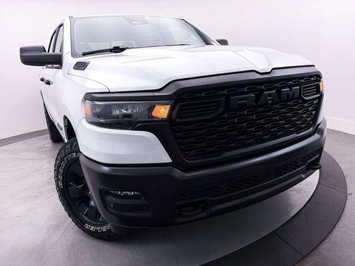 2025 RAM 1500 Warlock Crew Cab 4x4 5'7' Box