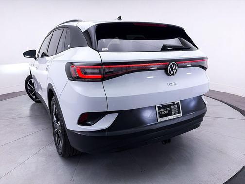 White 2021 Volkswagen ID.4 AWD Pro S