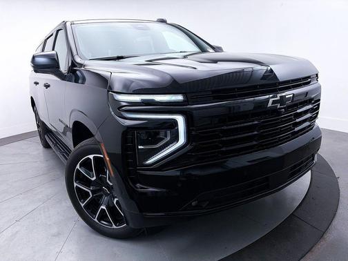 2025 Chevrolet Suburban RST