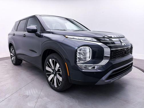 Graphite Gray 2026 Mitsubishi Outlander SE 1.5T 2WD