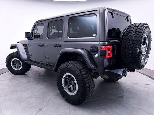 Granite Crystal Metallic Clearcoat 2018 Jeep Wrangler Unlimited Rubicon