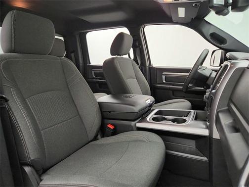2023 RAM 1500 Classic Warlock Crew Cab 4x4 5'7' Box