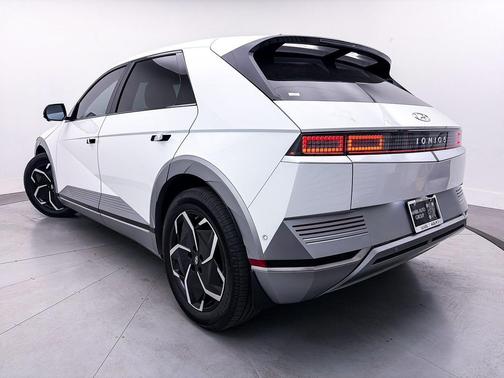2023 Hyundai IONIQ 5 Limited