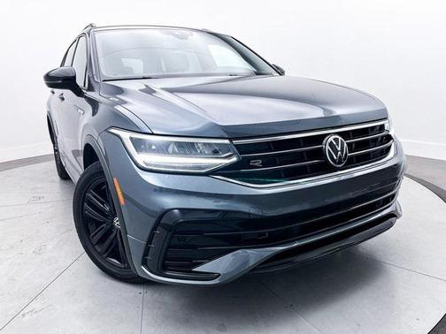 2022 Volkswagen Tiguan 2.0T SE R-Line Black