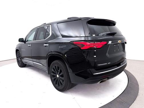 Mosaic Black Metallic 2023 Chevrolet Traverse Premier