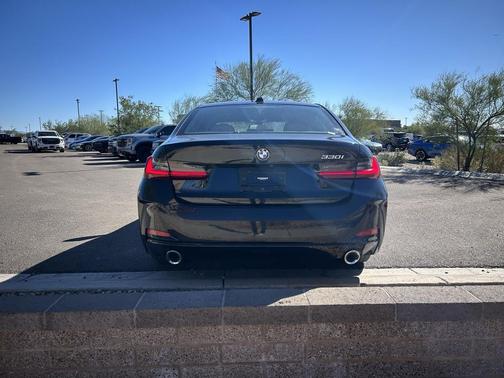 2023 BMW 330 330i