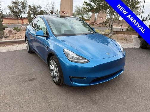 2022 Tesla Model Y Long Range Dual Motor All-Wheel Drive