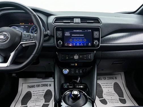 2022 Nissan Leaf SV 40 kWh