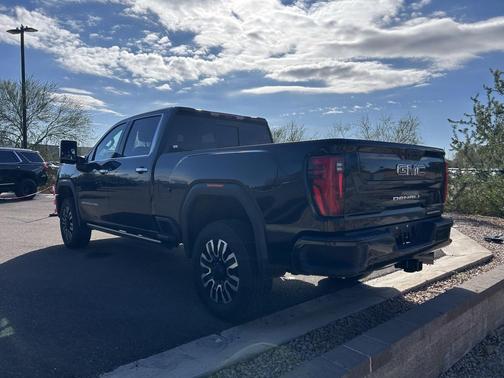 2024 GMC Sierra 3500 Denali