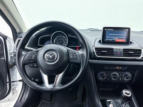 2016 Mazda Mazda3 i Sport