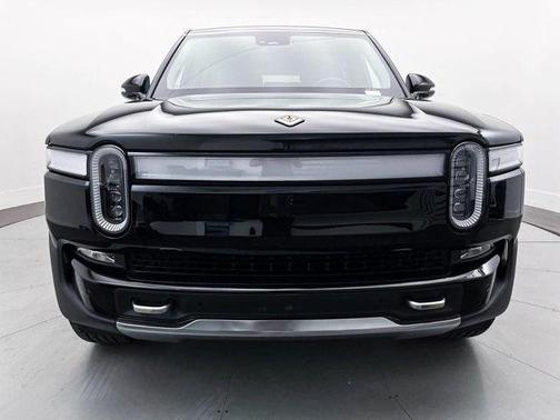 2023 Rivian R1S Adventure