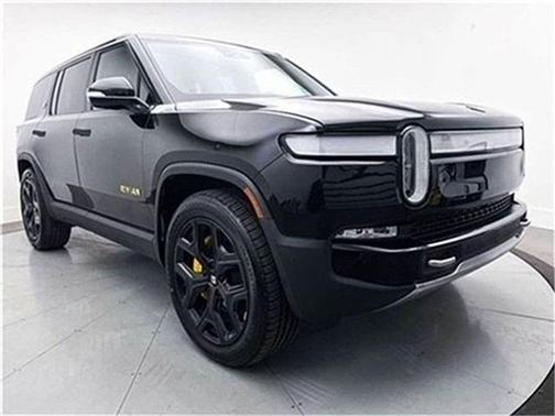 2023 Rivian R1S Adventure