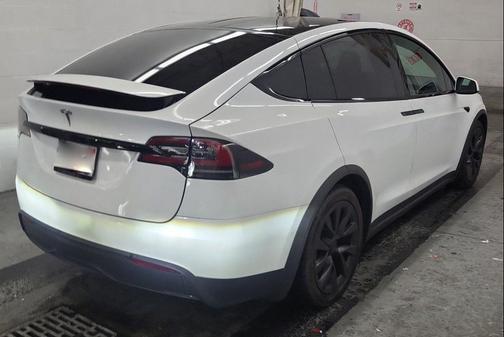 2023 Tesla Model X Standard Range