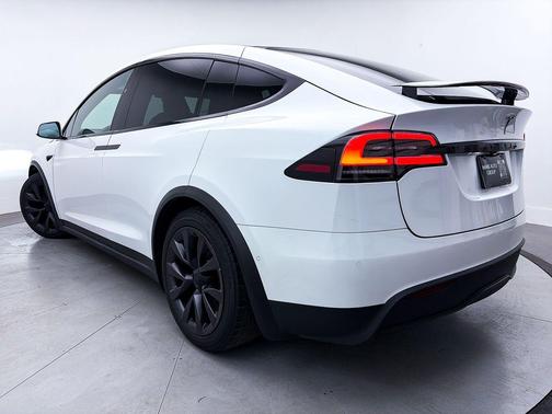 2023 Tesla Model X Standard Range