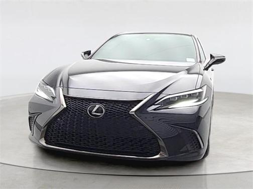 2024 Lexus ES 300h F SPORT Handling