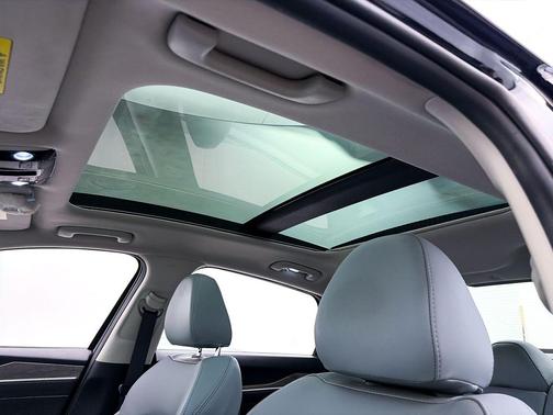 Ebony Black 2024 Kia K5 EX