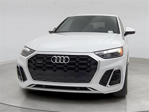 2022 Audi Q5 45 S line Premium