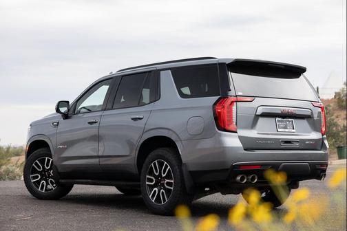 2022 GMC Yukon AT4