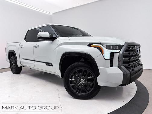 2023 Toyota Tundra Hybrid Platinum