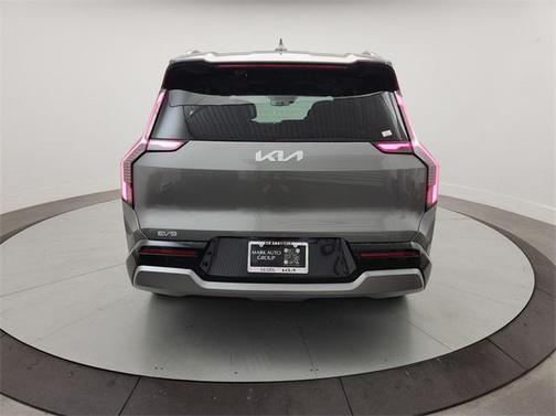 2024 Kia EV9 Land