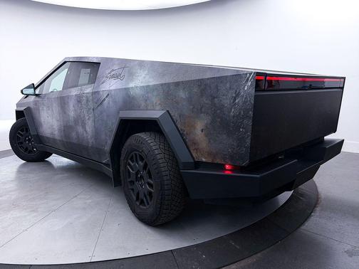 2024 Tesla Cybertruck Cyberbeast