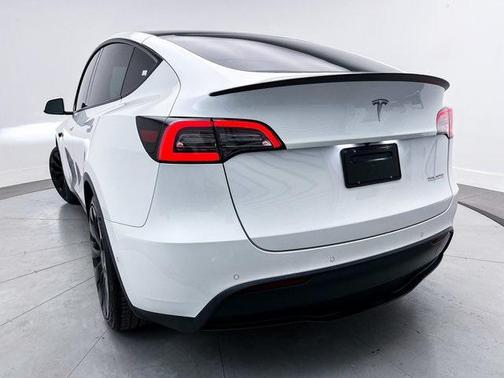2022 Tesla Model Y Performance Dual Motor All-Wheel Drive