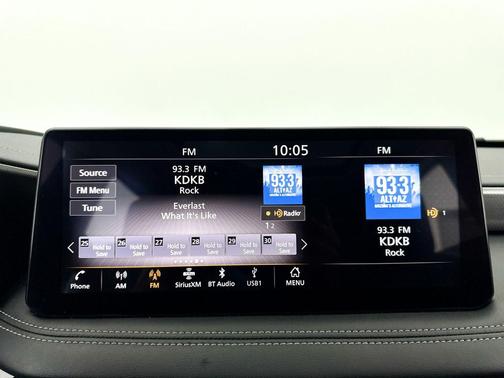 Majestic White 2023 INFINITI QX60 Luxe