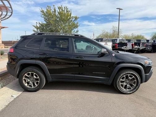 2020 Jeep Cherokee Trailhawk