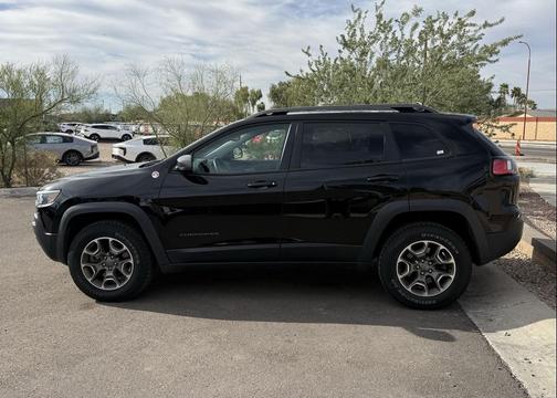2020 Jeep Cherokee Trailhawk