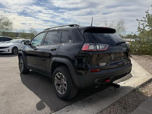 2020 Jeep Cherokee Trailhawk