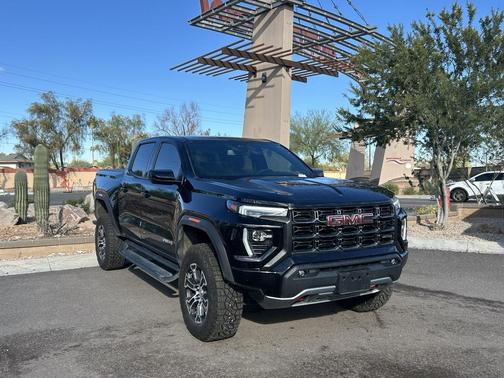 2024 GMC Canyon AT4