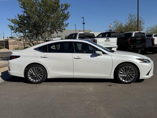 2023 Lexus ES 350 Ultra Luxury