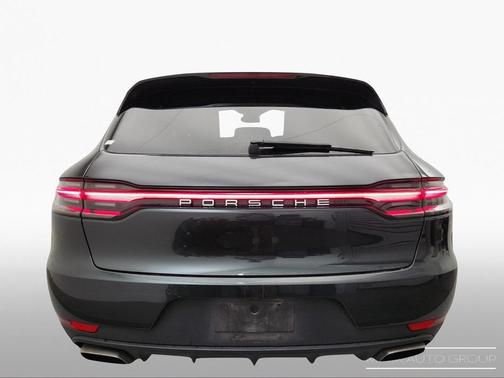 2020 Porsche Macan Base