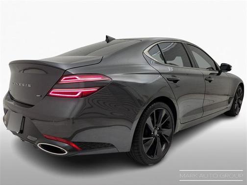 2023 Genesis G70 3.3T RWD