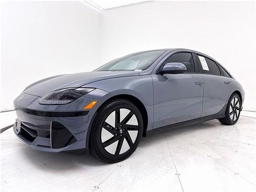 2023 Hyundai IONIQ 6 SE Standard Range