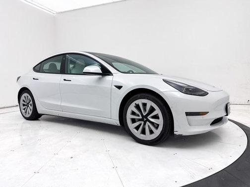 2022 Tesla Model 3 Standard Range