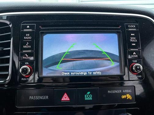 2017 Mitsubishi Outlander ES