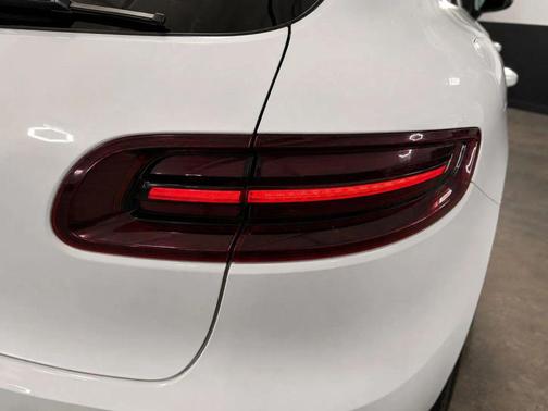 White 2017 Porsche Macan Macan GTS