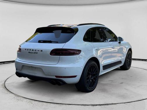 White 2017 Porsche Macan Macan GTS