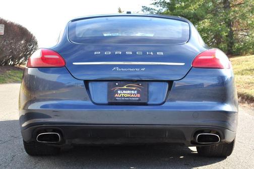 2012 Porsche Panamera 4