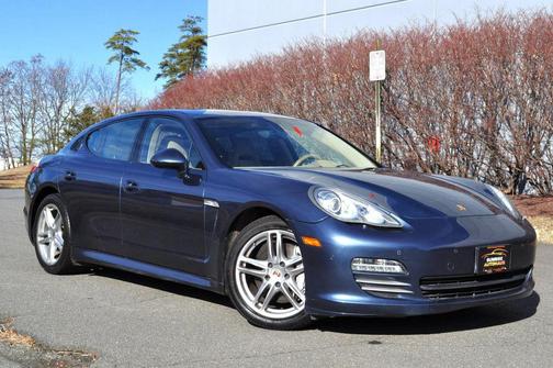 2012 Porsche Panamera 4