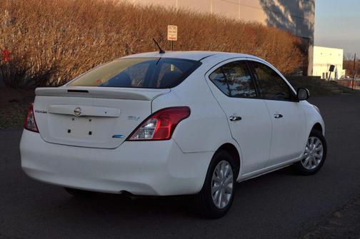 2014 Nissan Versa 1.6 SV